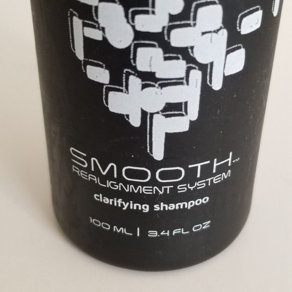 J Beverly Hills Smooth Realignment System Anti Frizz Clarifying Shampoo 3.4 Oz - Picture 2 of 3
